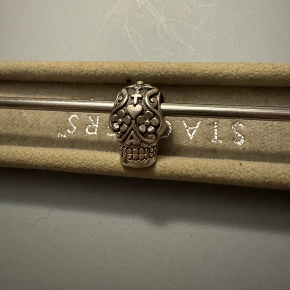 red bali frog Jewelry - Red Bali frog sugar skull in sterling silver